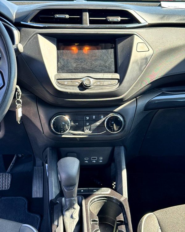 Chevrolet TrailBlazer III - Image 12