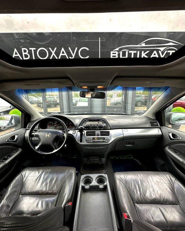 Honda Odyssey - Image 10