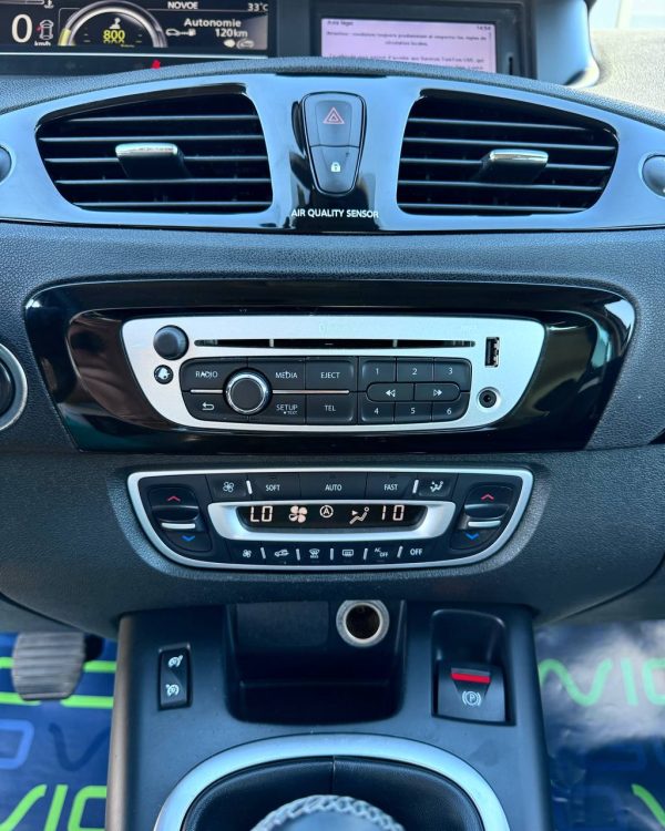 Renault Scenic III · Рестайлинг - Image 18