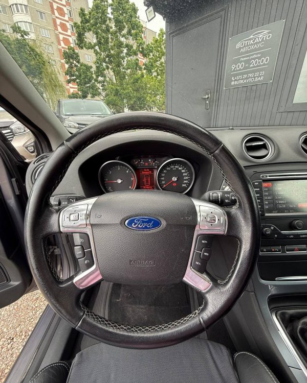 FORD MONDEO - Image 11