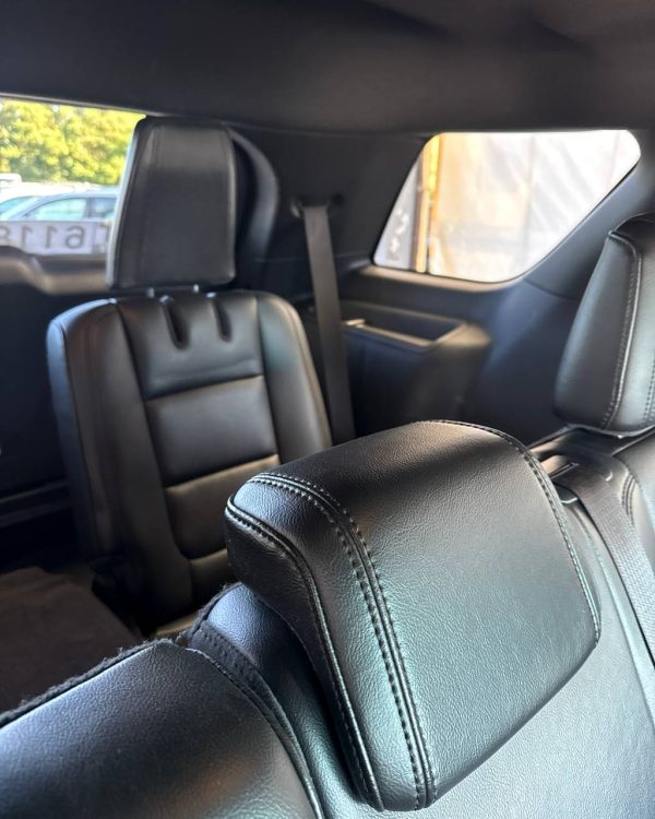 Ford Explorer V - Image 15