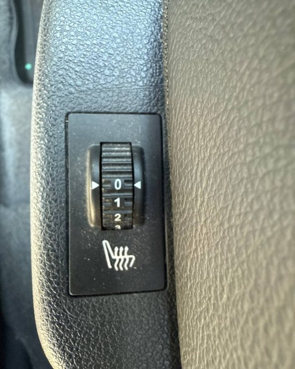 Peugeot 3008 I · Рестайлинг - Image 17