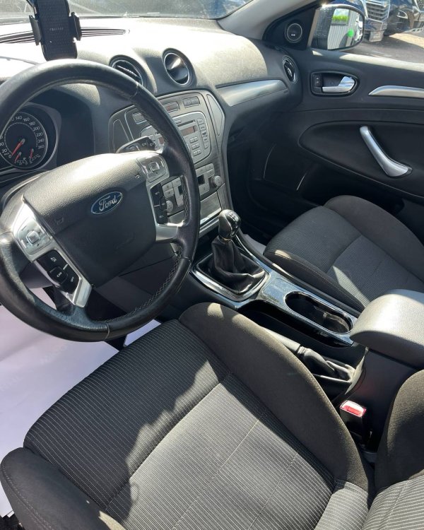 Ford Mondeo IV - Image 10