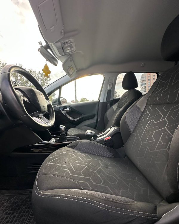 Peugeot 2008 I · Рестайлинг - Image 7