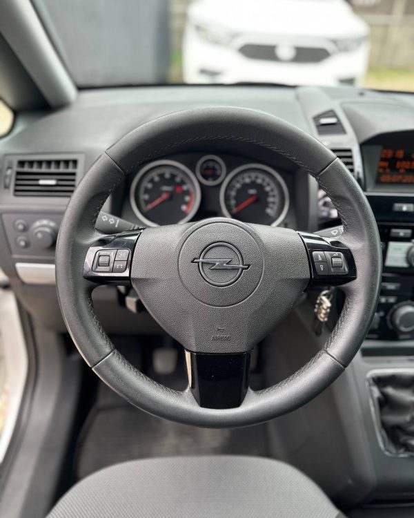 Opel Zafira B · Рестайлинг - Image 11