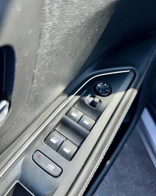 Peugeot 5008 II - Image 20