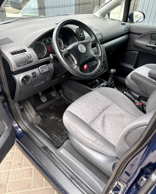 Volkswagen Sharan - Image 10