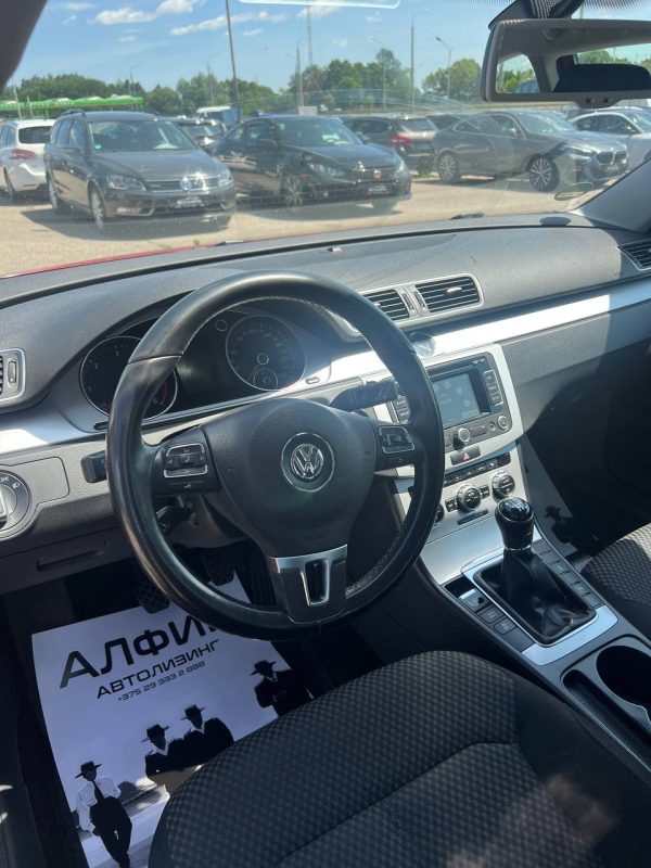 Volkswagen Passat B7 - Image 12