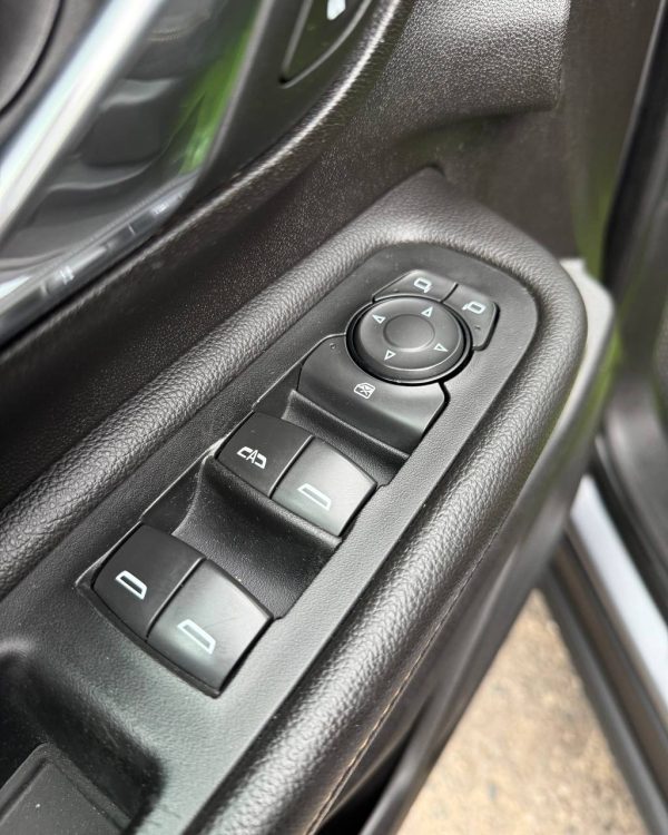 GMC Terrain II - Image 16