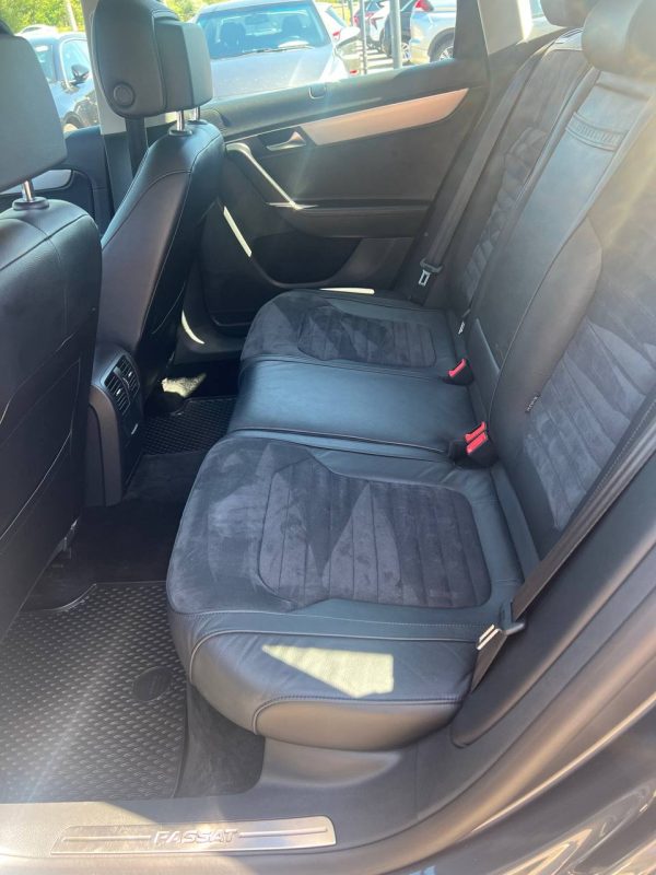 Volkswagen Passat B7 - Image 15