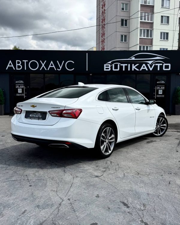 Chevrolet Malibu IX · Рестайлинг - Image 7