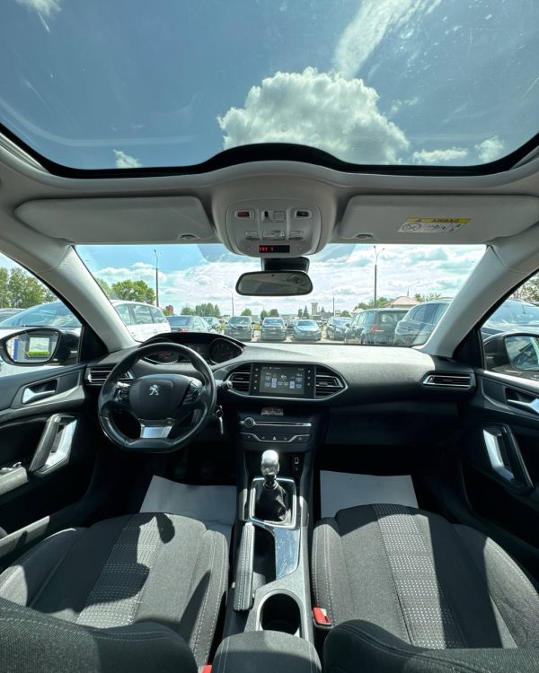 Peugeot 308 T9 - Image 9