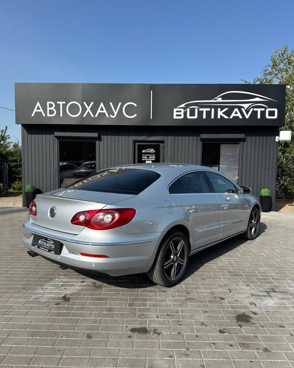 VOLKSWAGEN PASSAT CC - Image 6