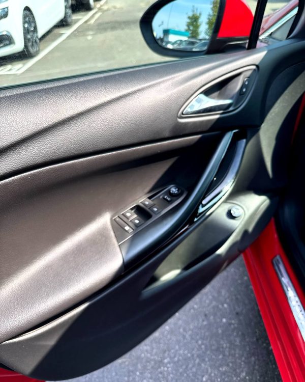 Opel Astra K - Image 9