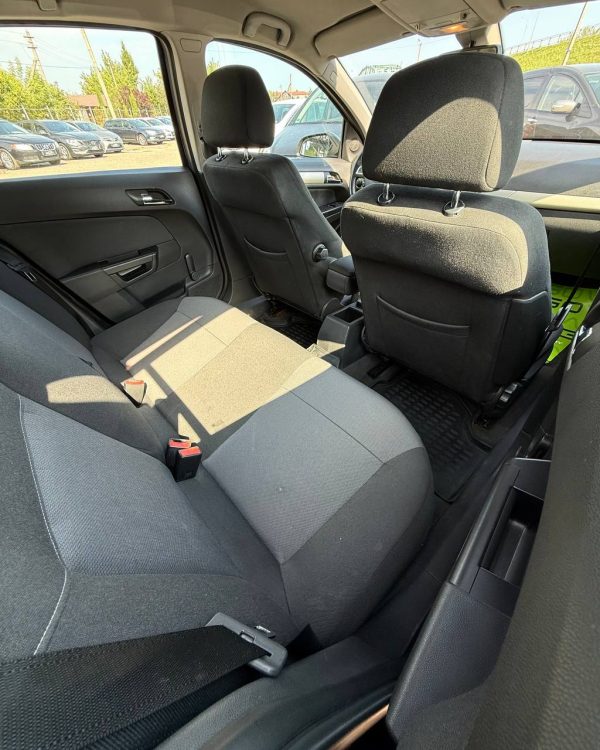 Opel Astra H - Image 12