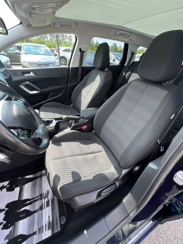 Peugeot 308 T9 - Image 10