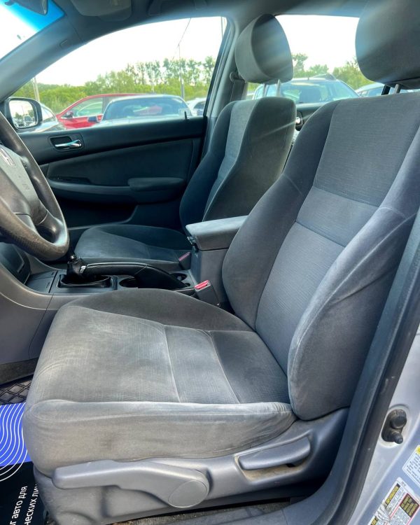 Honda Accord - Image 10