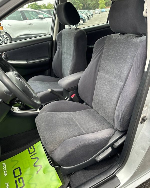 Toyota Corolla IX (E120 130) - Image 10