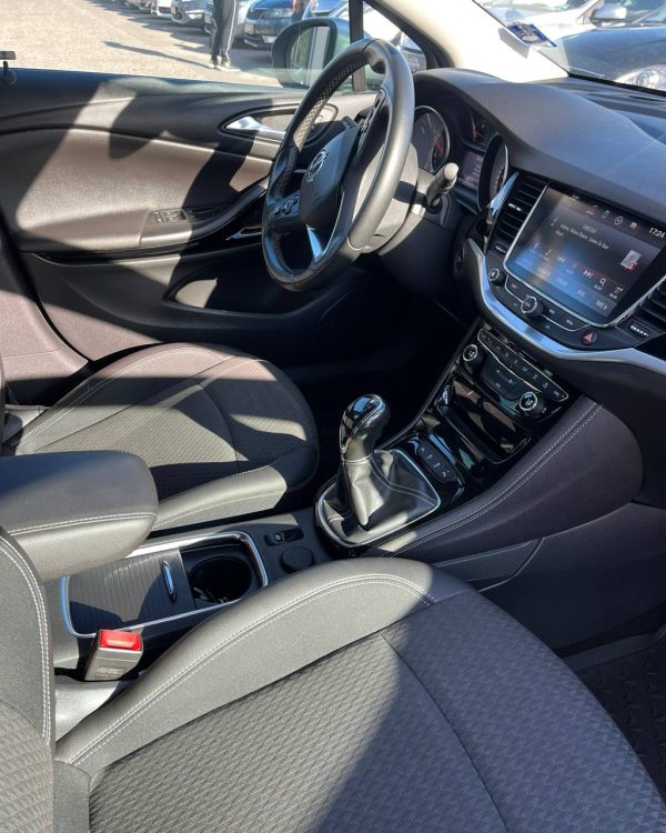 Opel Astra K - Image 14