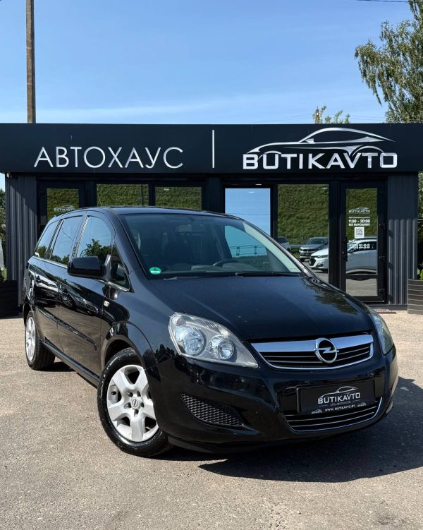 Opel Zafira B · Рестайлинг