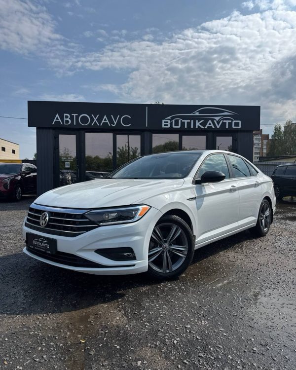 Volkswagen Jetta VII - Image 3