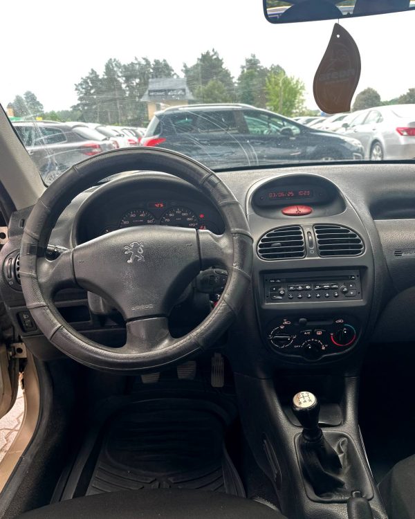 Peugeot 206 I · Рестайлинг - Image 11