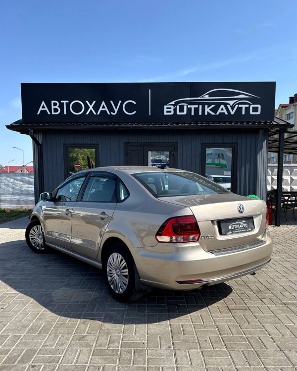 Volkswagen Polo Sedan I · Рестайлинг - Image 5