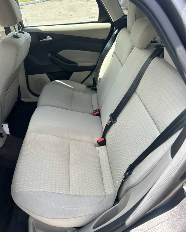 Ford Focus III - Image 11