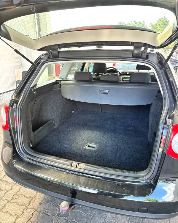 Volkswagen Passat B6 - Image 14