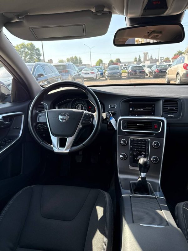 Volvo V60 I · Рестайлинг - Image 10