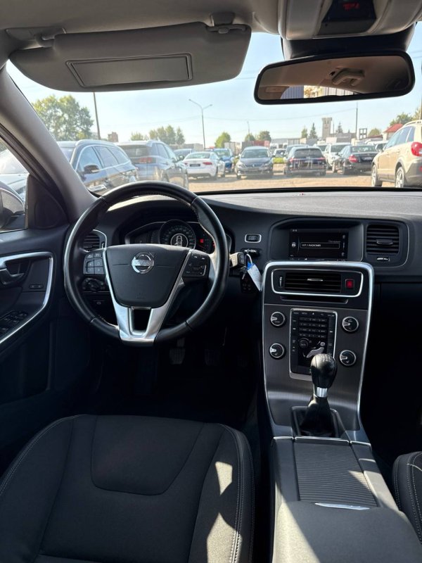 Volvo V60 I · Рестайлинг - Image 10