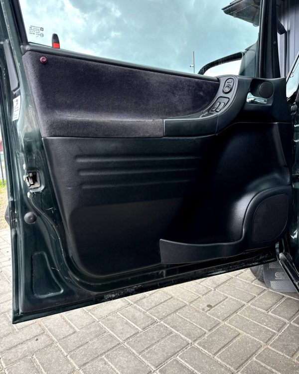 Opel Zafira A - Image 9