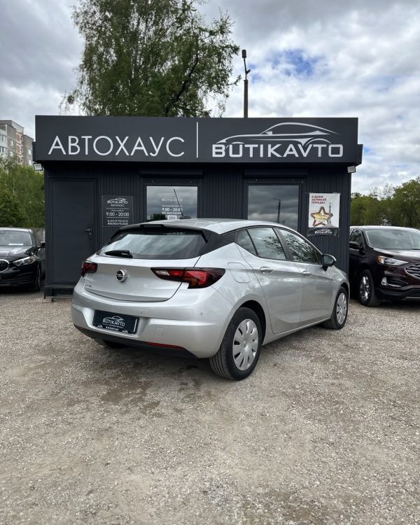 Opel Astra - Image 6