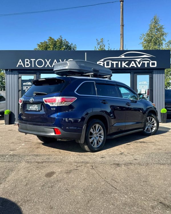 Toyota Highlander III (XU50) - Image 7
