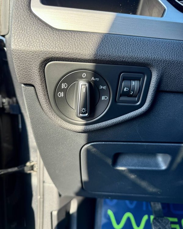 Volkswagen Touran II - Image 16