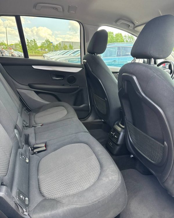 BMW 218 D GRAN TOURER - Image 11