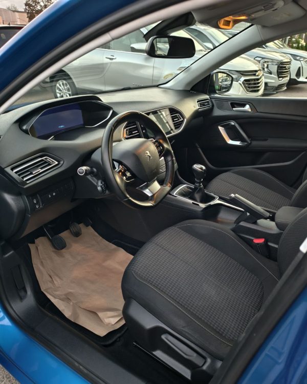 Peugeot 308 T9 · Рестайлинг - Image 10