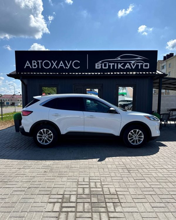 Ford Escape IV - Image 8