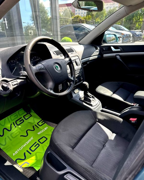 Skoda Octavia II - Image 9
