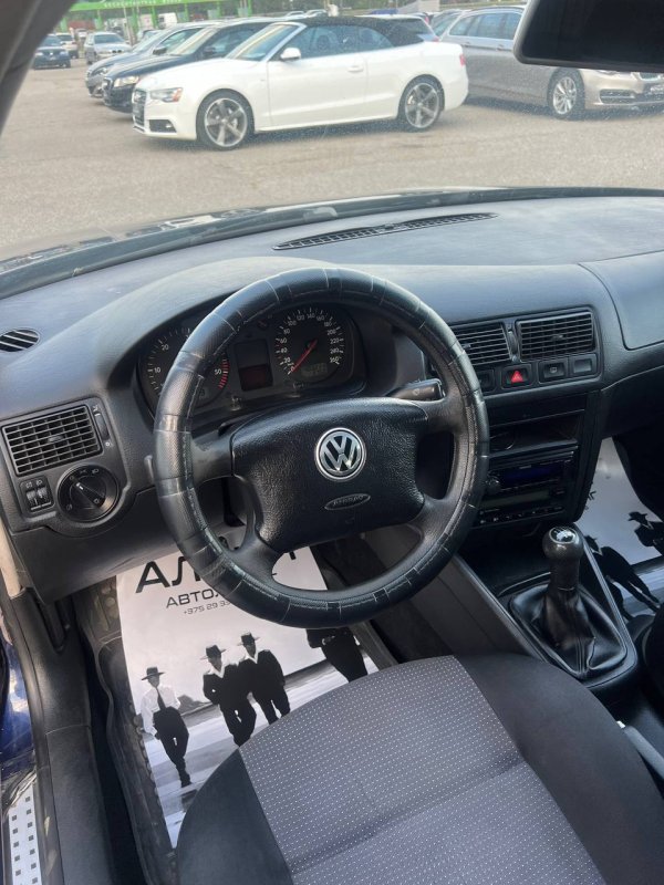 Volkswagen Golf IV - Image 12