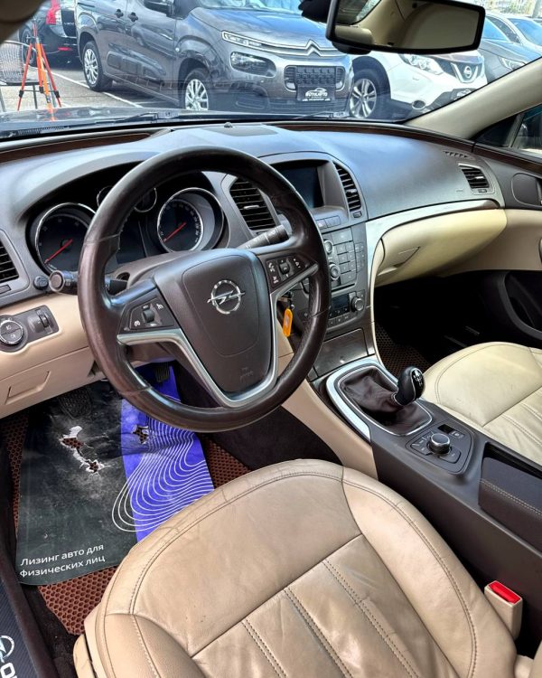 OPEL INSIGNIA - Image 9
