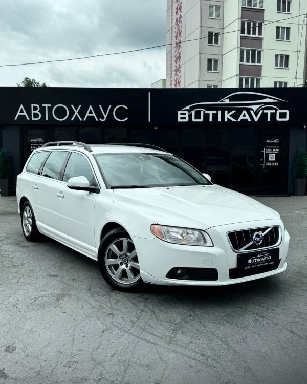 Volvo V70 III