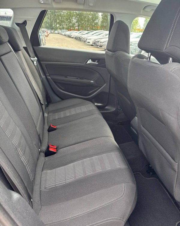 Peugeot 308 T9 - Image 13