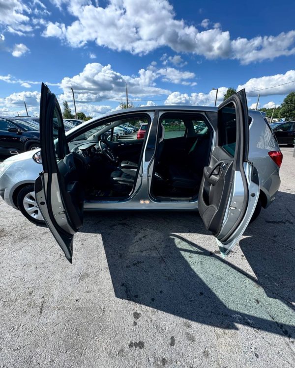 Opel Meriva II - Image 20