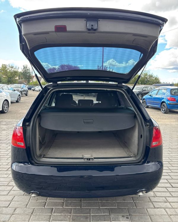 Audi A4 B7 - Image 12