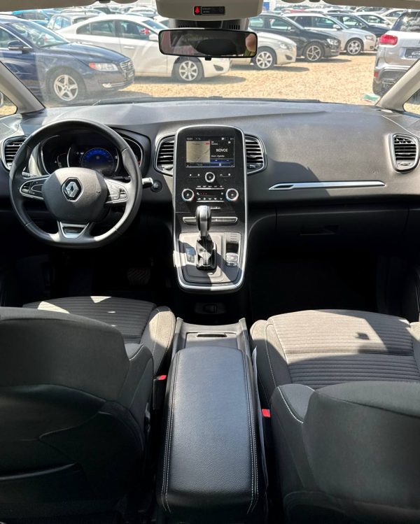 Renault Grand Scenic IV - Image 12