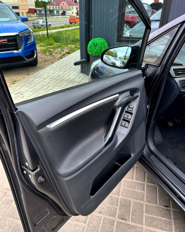 Toyota Verso - Image 9