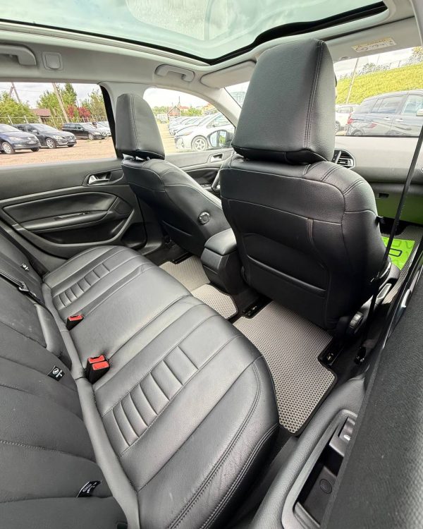 Peugeot 308 T9 · Рестайлинг - Image 13