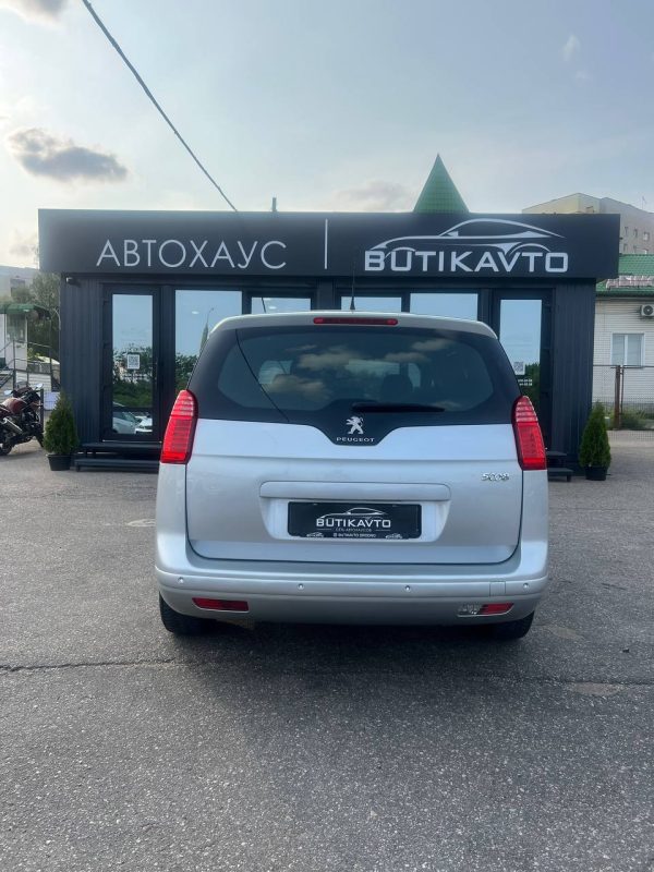 Peugeot 5008 I · Рестайлинг - Image 6