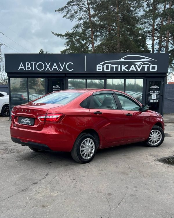 LADA VESTA - Image 7